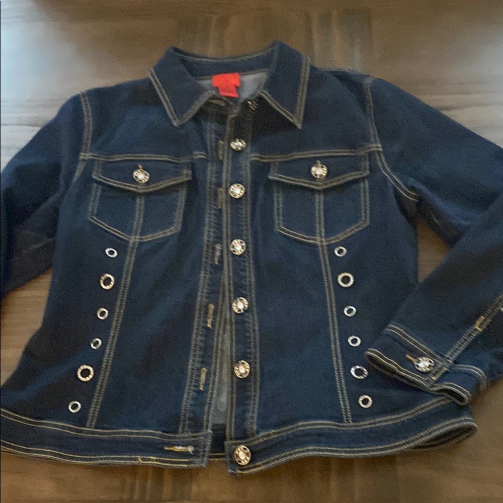 V Cristina Silver and Blue Jean Jacket with Classic Trucker Style